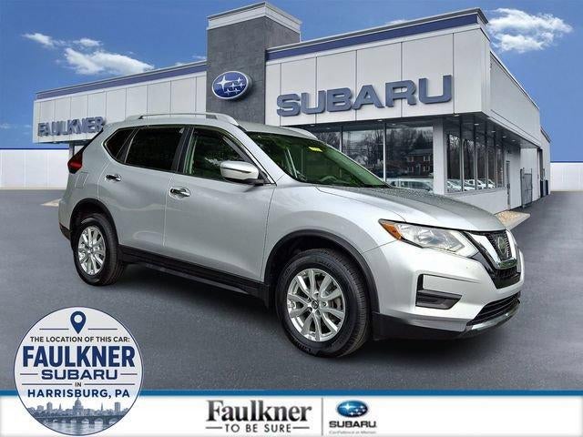 2017 Nissan Rogue 2017.5 AWD SV in Brilliant Silver — front three-quarter view