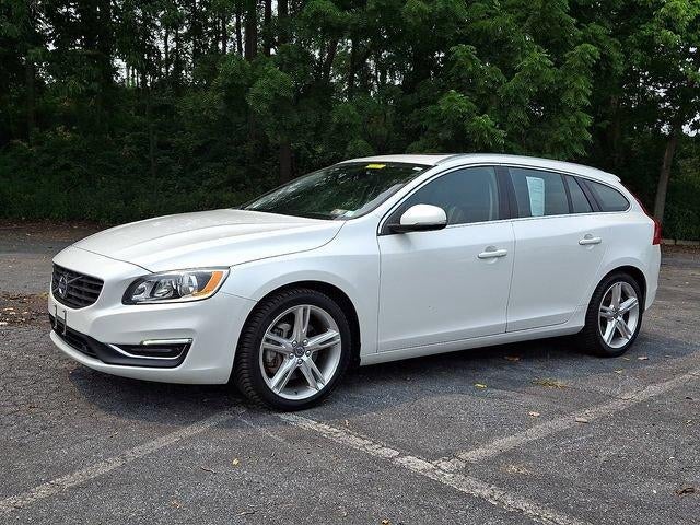 2016 Volvo V60 — rear three-quarter view