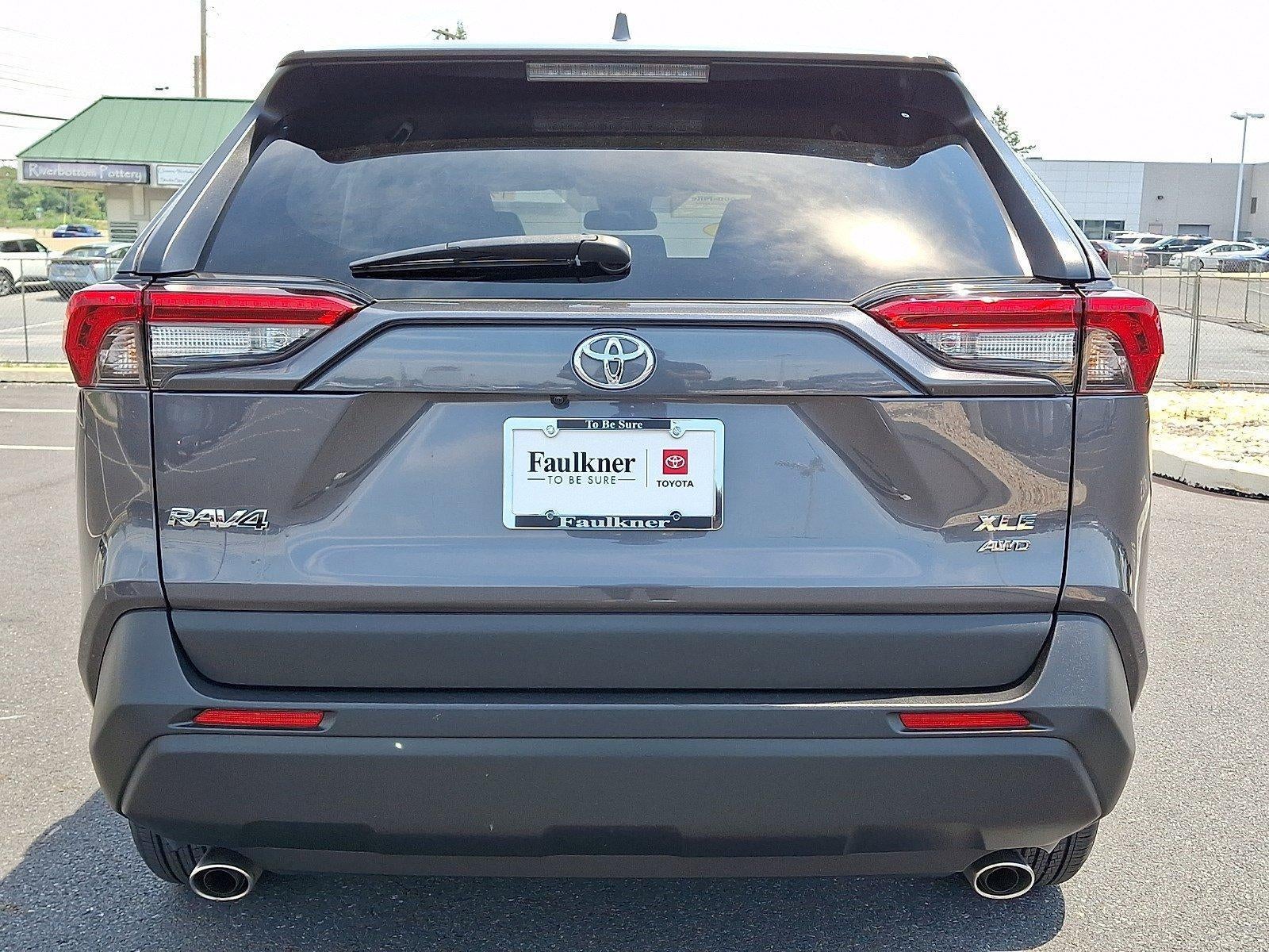 2025 Toyota RAV4 — detail view