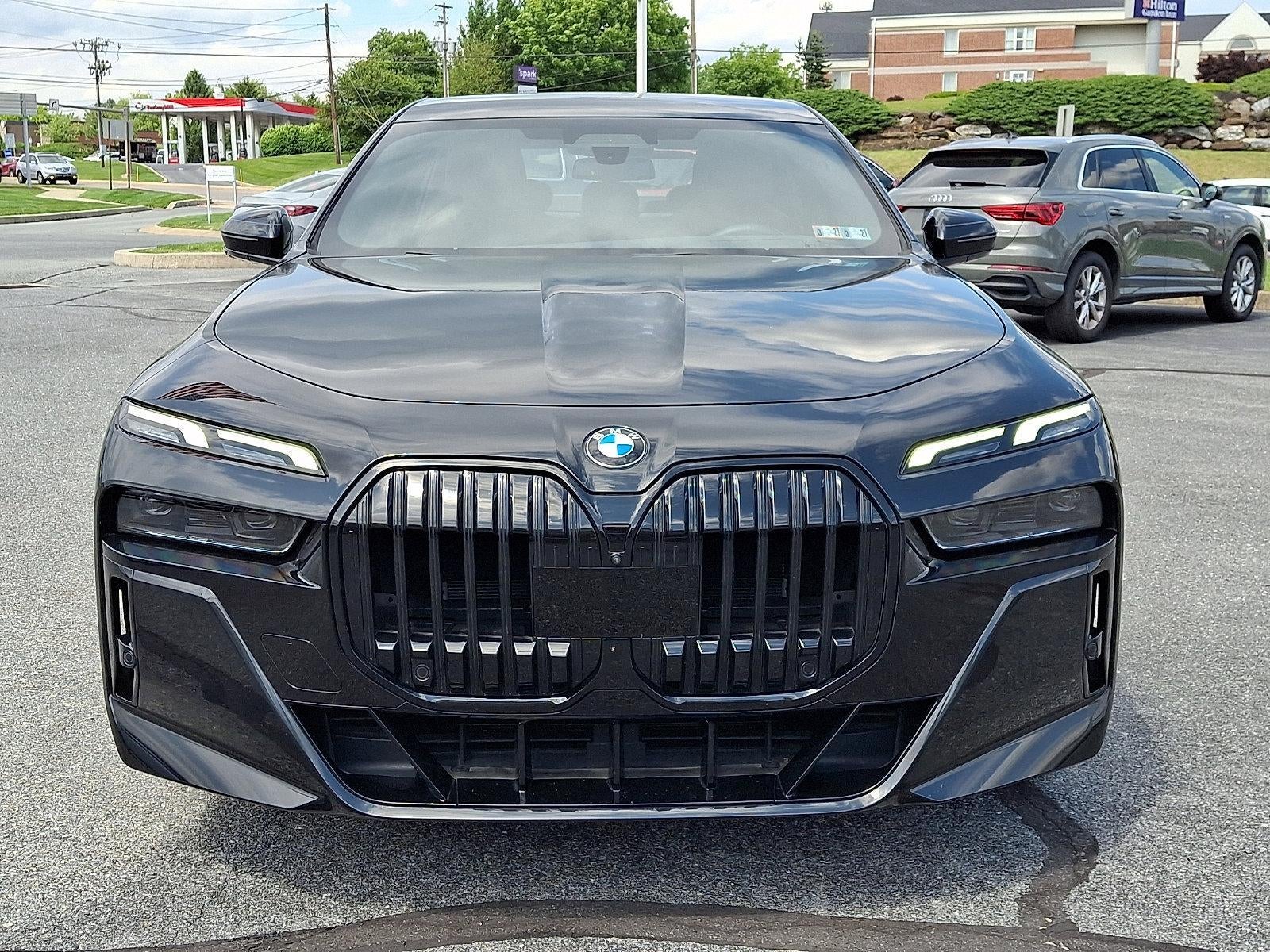 2023 BMW 760i xDrive — side profile view