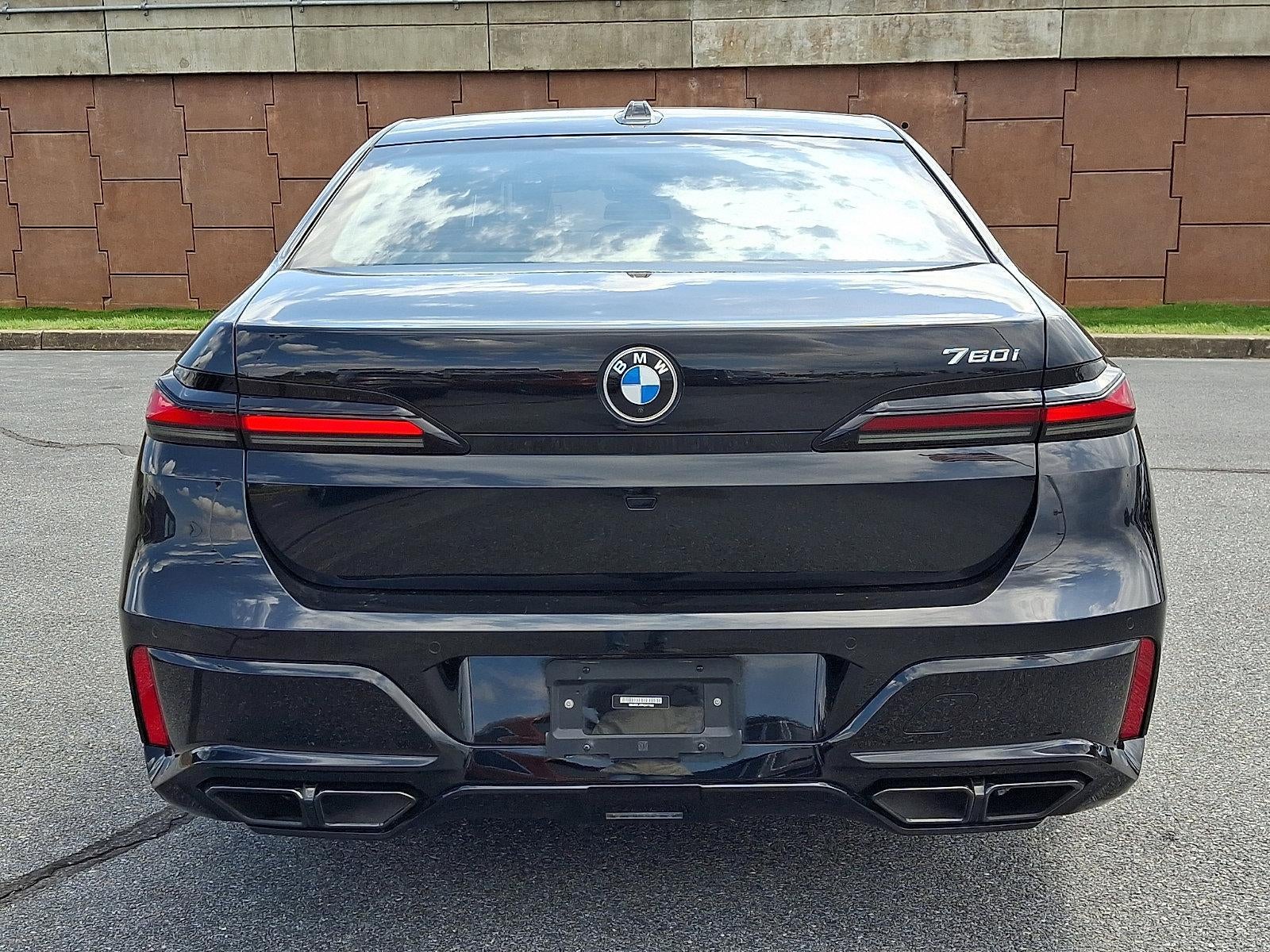 2023 BMW 760i xDrive — detail view