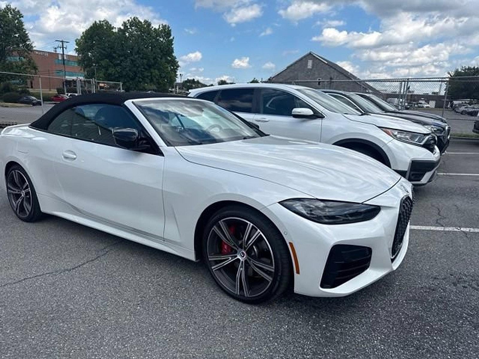 2023 BMW M440i xDrive — interior view