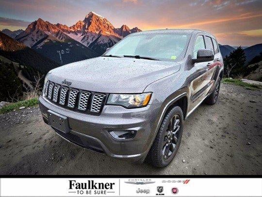 2020 Jeep Grand Cherokee Altitude 4x4 in Granite Crystal Metallic Clearcoat — front three-quarter view