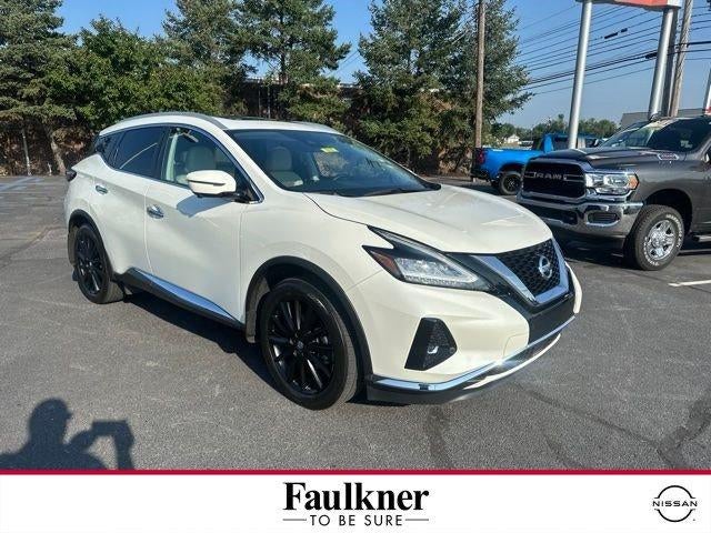 2020 Nissan Murano Platinum in White — front three-quarter view